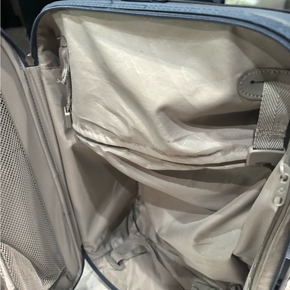 Samsonite Trolley Luggage - Picture 6 of 12